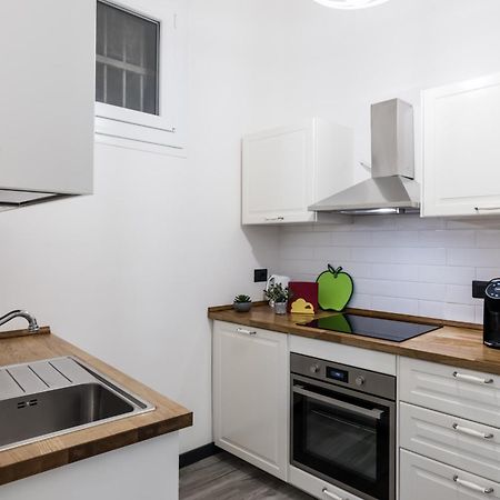 Acquario 5 Minuti, 1Br , Free A-C, Wifi & Netflix "City Center" By Tilo เจนัว ภายนอก รูปภาพ
