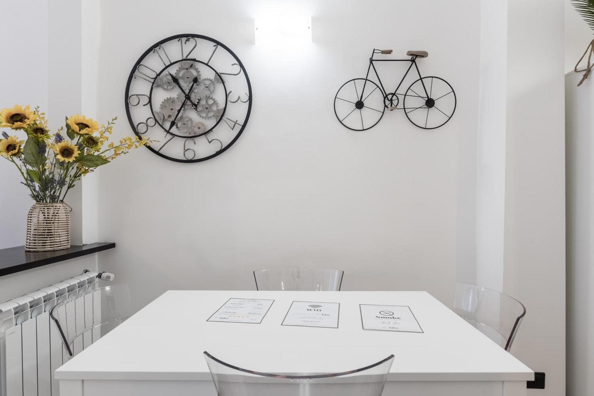 Acquario 5 Minuti, 1Br , Free A-C, Wifi & Netflix "City Center" By Tilo เจนัว ภายนอก รูปภาพ