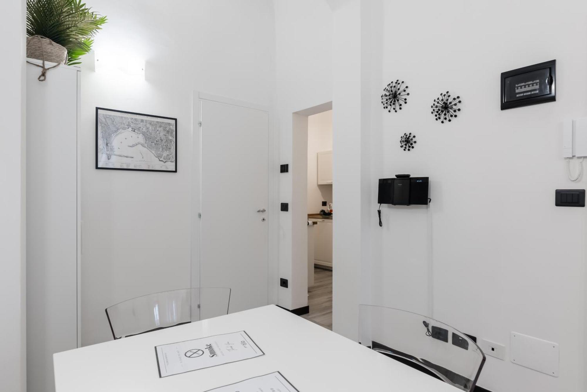 Acquario 5 Minuti, 1Br , Free A-C, Wifi & Netflix "City Center" By Tilo เจนัว ภายนอก รูปภาพ